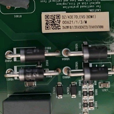 Hisense 43E7NTUK MAINBOARD RSAG7.820.13696/ROH - Image 3